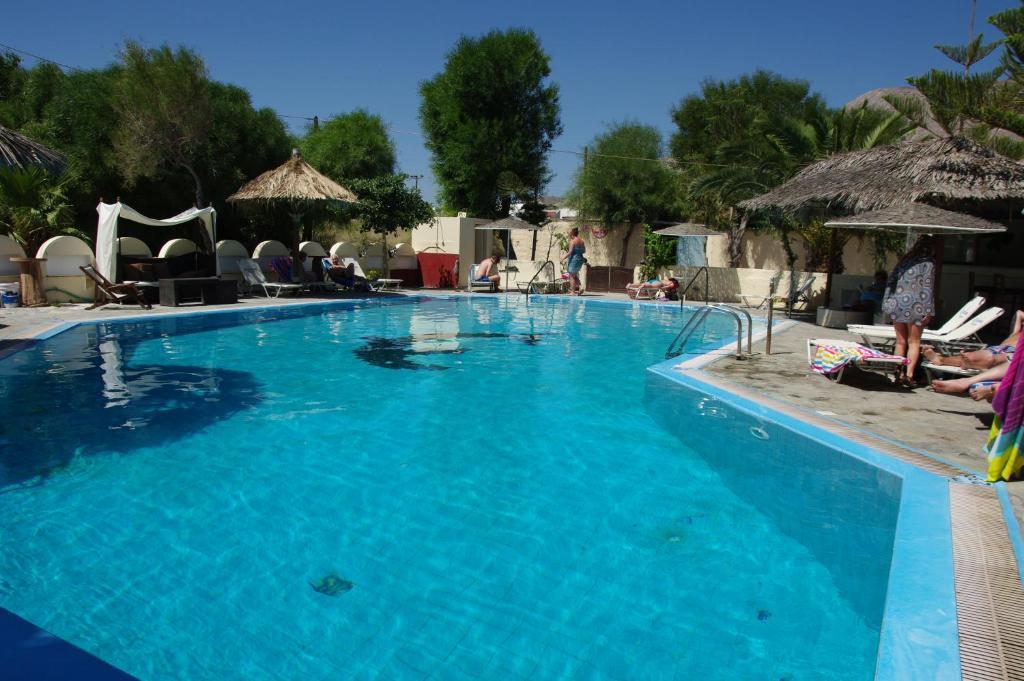 Hotel Rena Περίσσα Εξωτερικό φωτογραφία